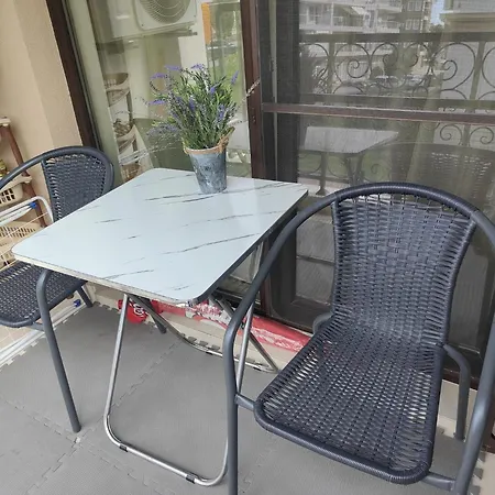 Apartment Aivasovskij Park - Meters Away From